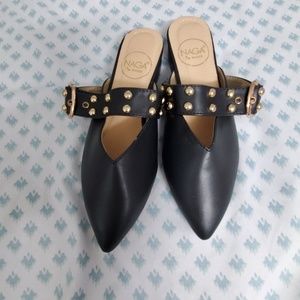 Flats shoes